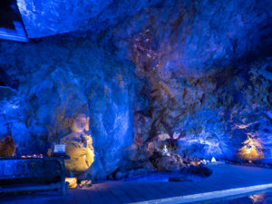 能登 青の洞窟 聖域の岬
