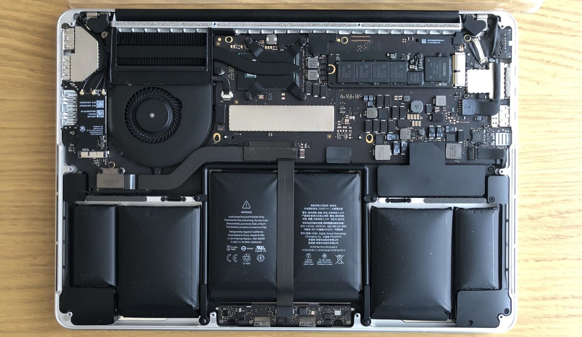 MacBook Pro Retina 13インチ 2015 バッテリー交換済